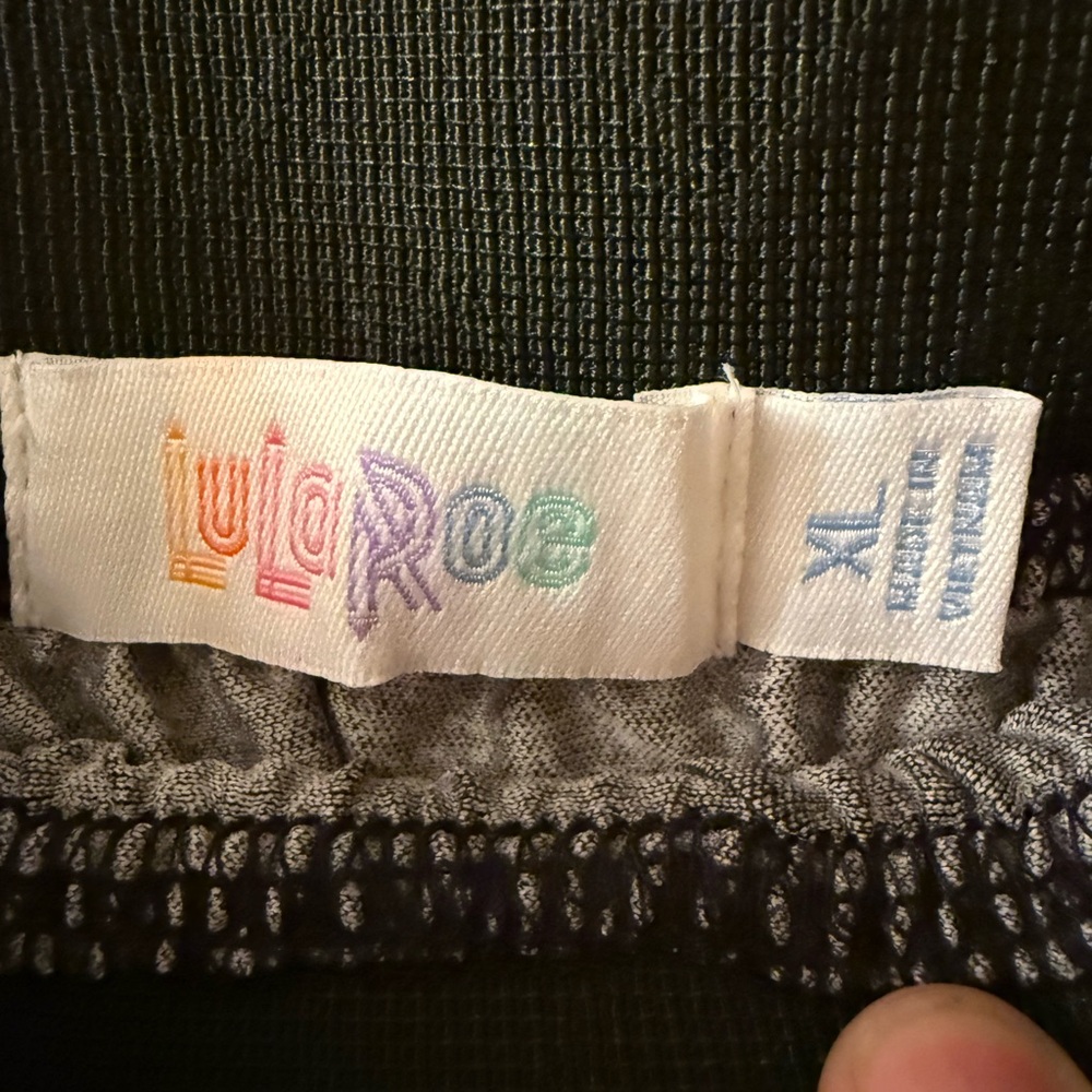 NWT LuLaRoe Lola Skirt - Size XL - Picture 6 of 6